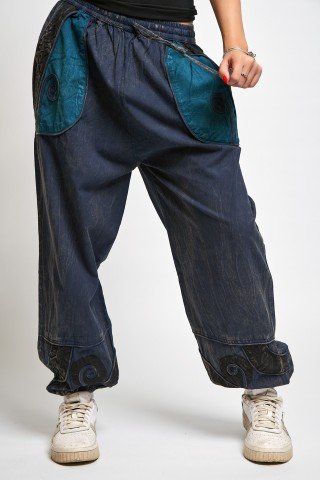 Pantaloni unisex bleumarin prespalati cu aplicatii