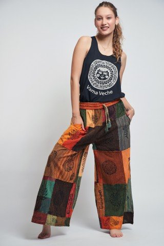 Pantaloni din petice multicolore oversize