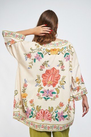 Kimono crem oversize cu print floral