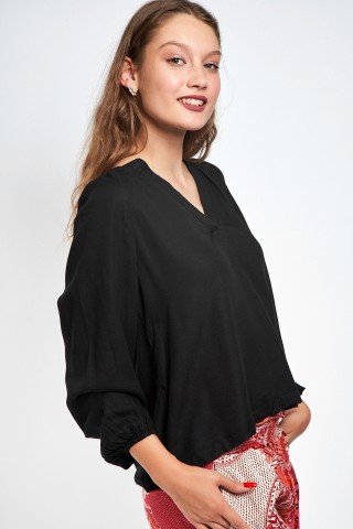 Bluza neagra fina cu anchior